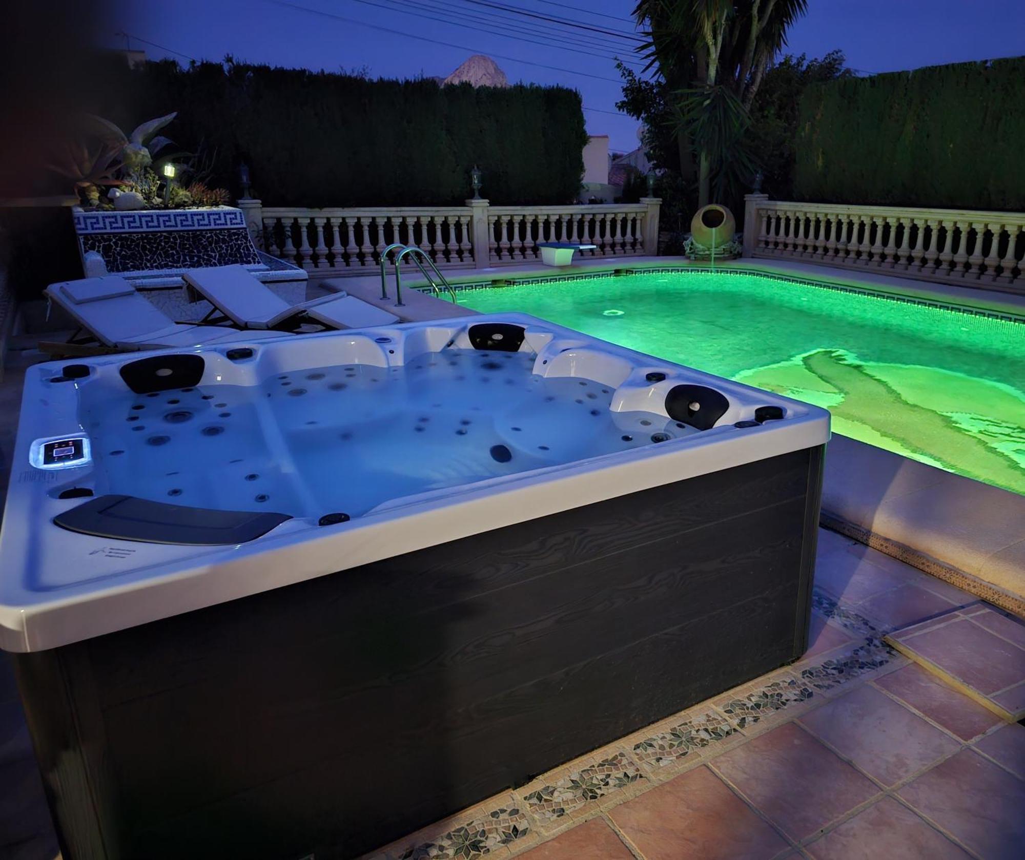 Luxury Villa - Pool, Hot Tub, Aircon, Tvs, Home Cinema, Office, Gbit Internet, Sports Equipment كاليبي المظهر الخارجي الصورة